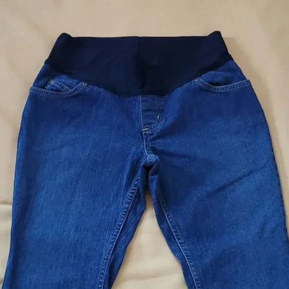 Liz Lange Maternity Capri Jeans Size 2 - Picture 2 of 10